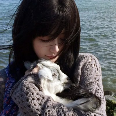 正是青春璀璨时